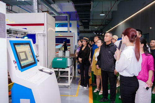 鉴证智造魅力 百名客户探访慕思4.0数字化工厂